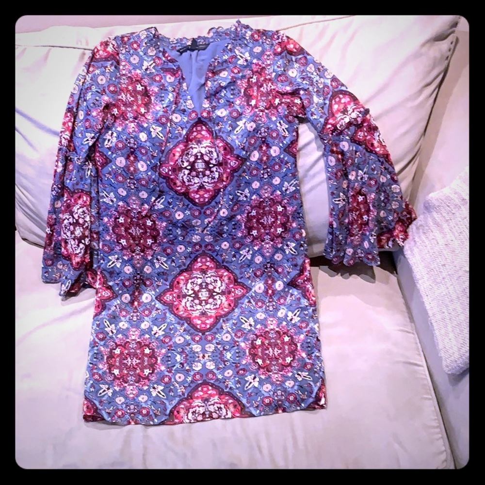 White House Black Market XS Printed Shift Dress